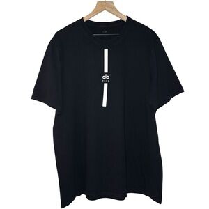 ALO Yoga Los Angeles T-Shirt in Black